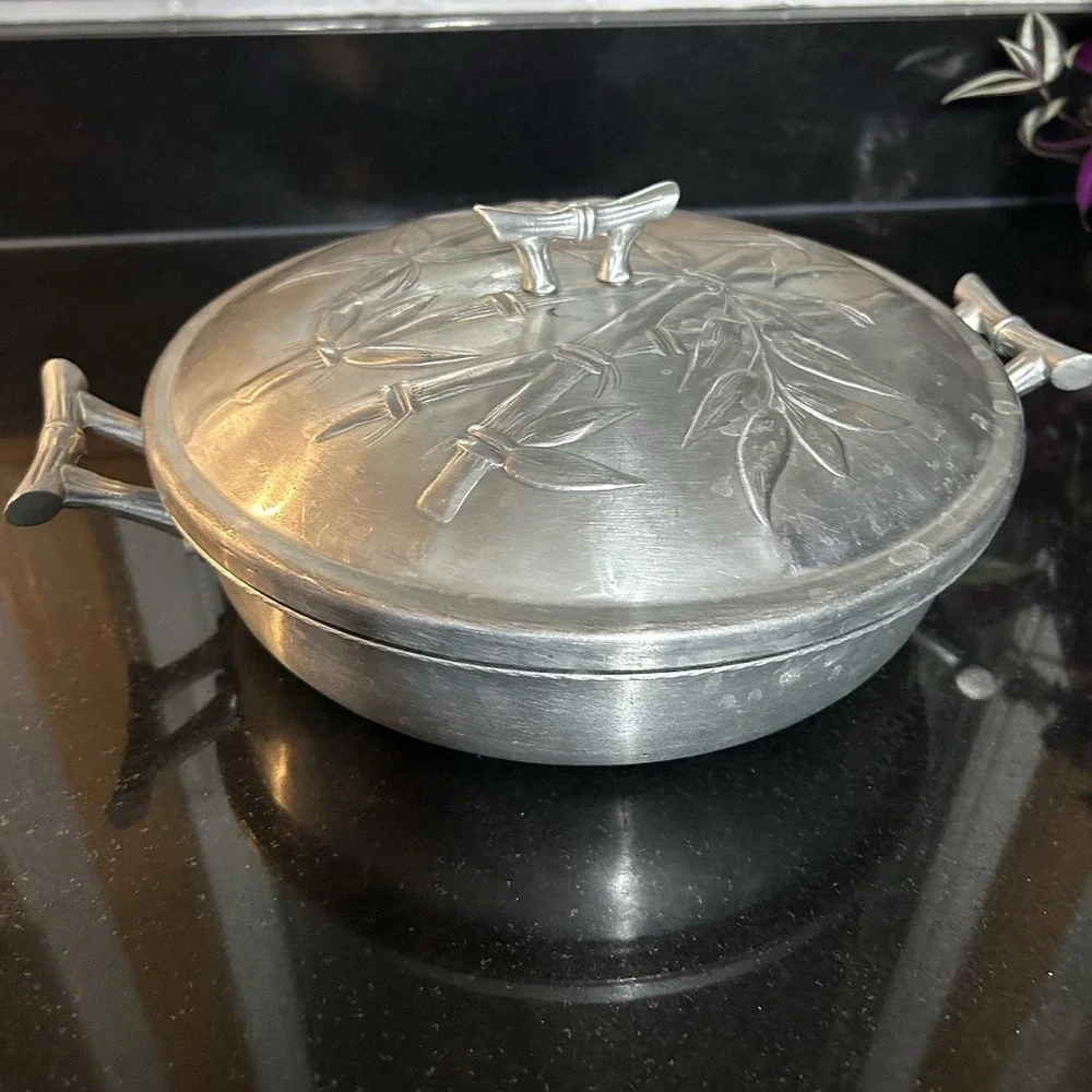 Vintage Everlast Aluminum / Pyrex Tiki Divided Chafing Dish Serving Glass - Picture 5 of 13